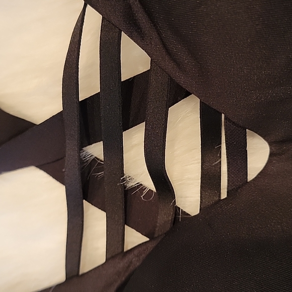 NWT Victoria's secret Sport BRA NWT 34b - Picture 3 of 11